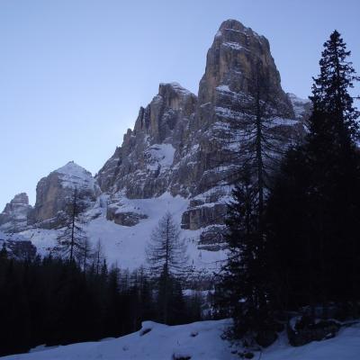 02 Da Destra Crozzon Di Brenta Tosa E Cima Margherita.jpg