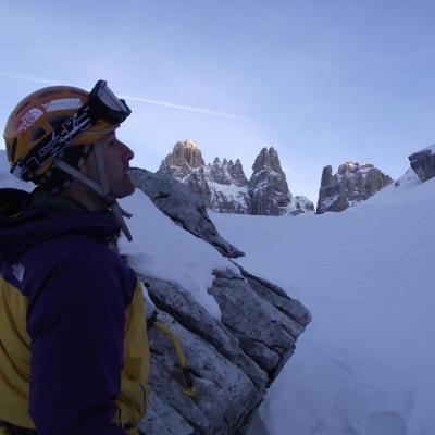 14 Andrea Sul Pianoro Sommitale Dopo Il Sesto Tiro.jpg