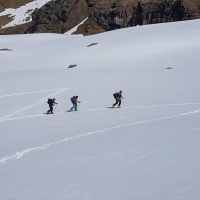 10 I Primi Bei Pendii Aperti Dopo Il Canalino Bruno Nadia Marco